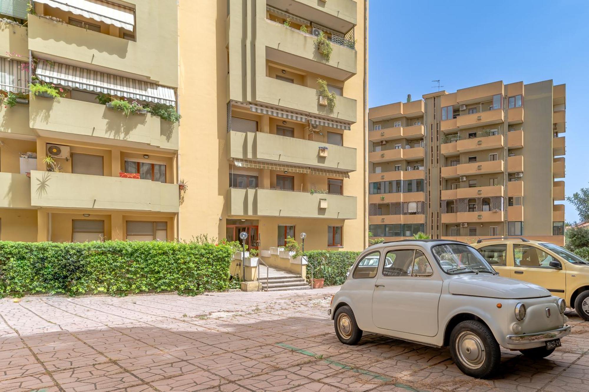 Kalbia Apartment Or Rooms Renovated, Functional, Intimate And More Cagliari Zewnętrze zdjęcie