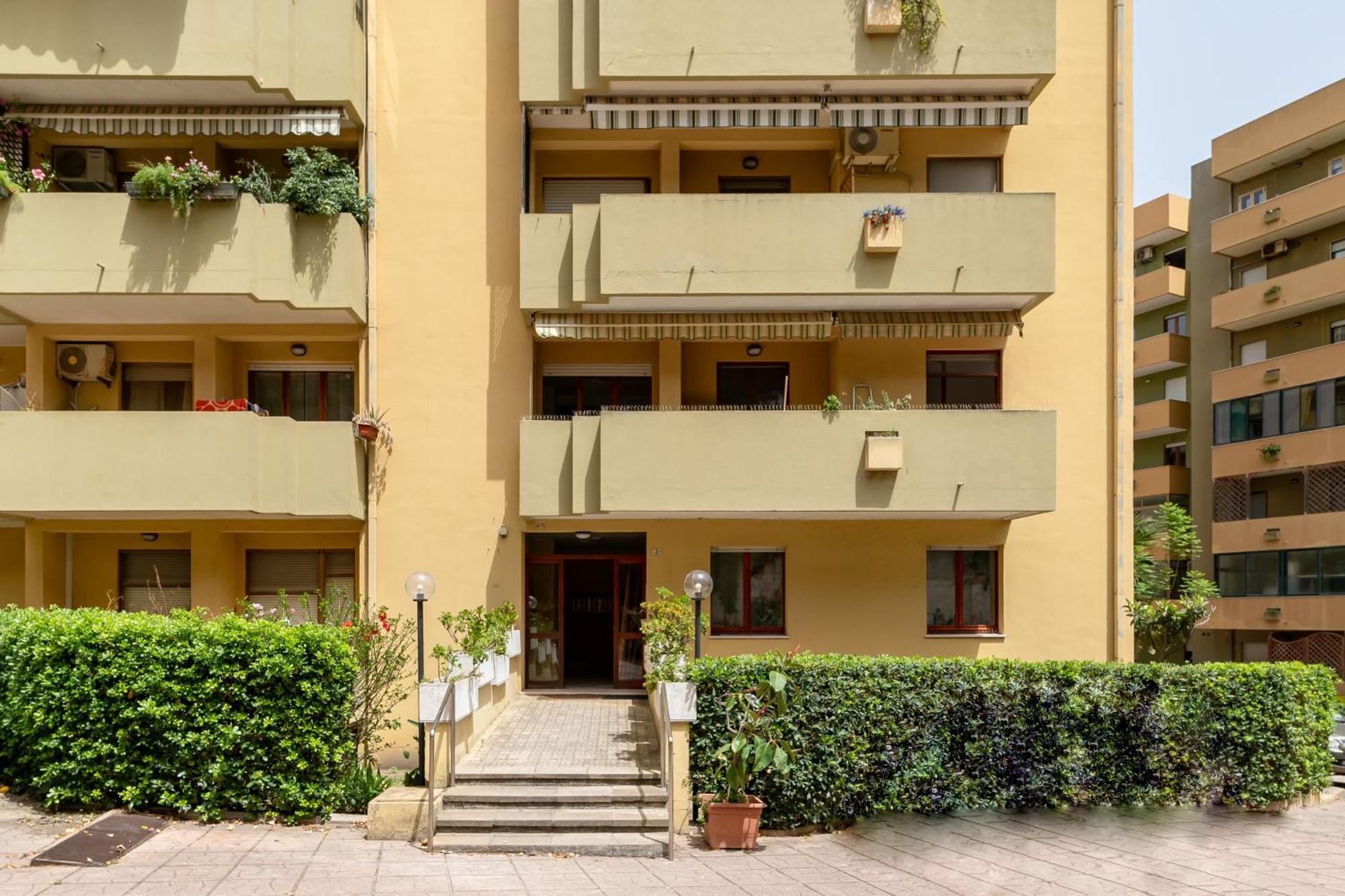 Kalbia Apartment Or Rooms Renovated, Functional, Intimate And More Cagliari Zewnętrze zdjęcie