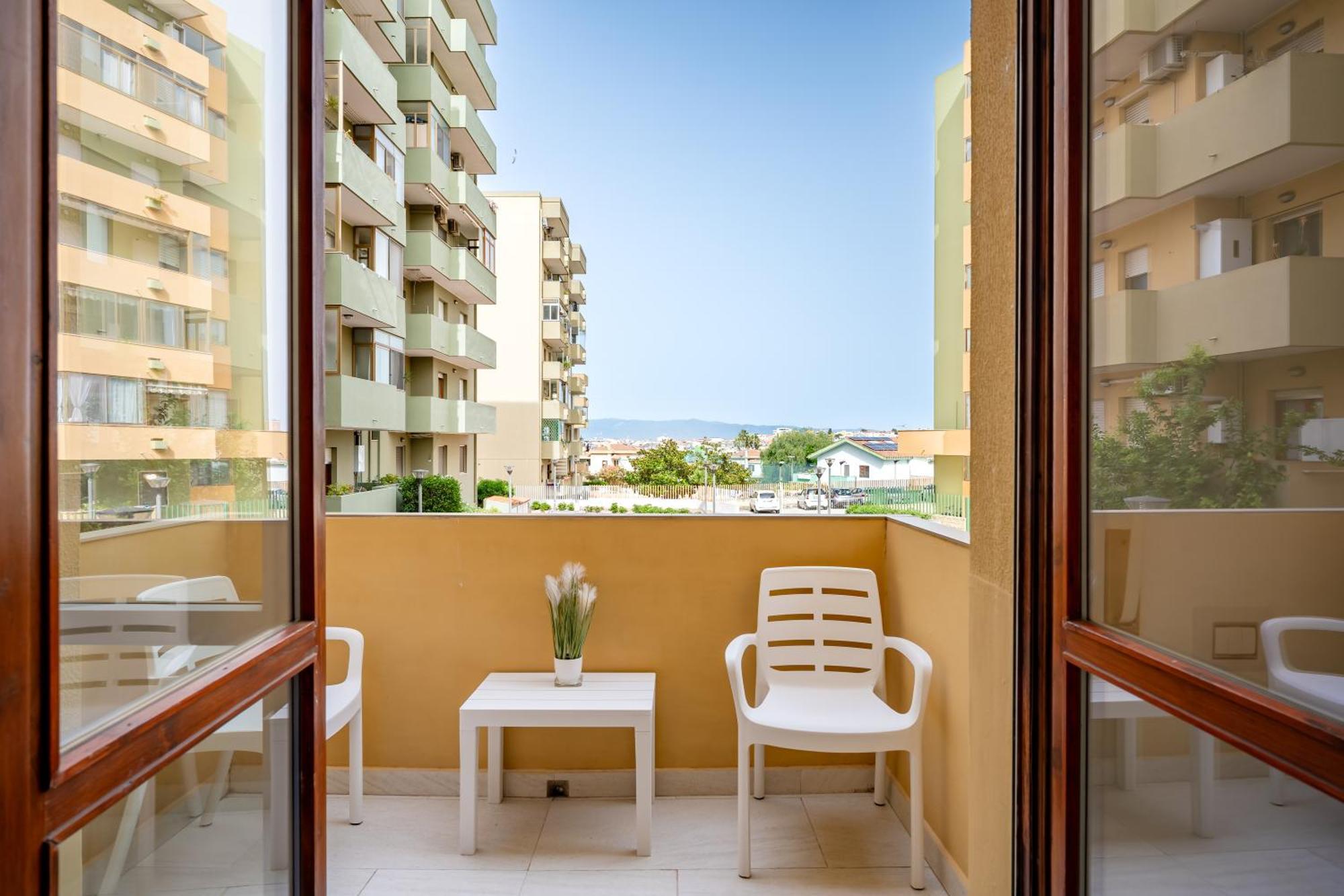 Kalbia Apartment Or Rooms Renovated, Functional, Intimate And More Cagliari Zewnętrze zdjęcie
